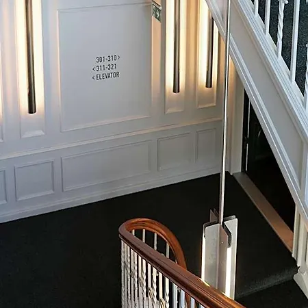 Boutique Hans Отель 4*